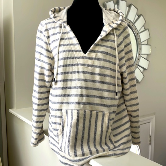 Old Navy Tops - Old Navy Baja Pullover Hoodie - Size LARGE